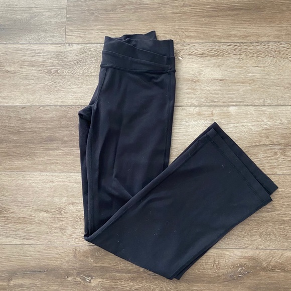 Lululemon Groove Pant (6) - Picture 1 of 2